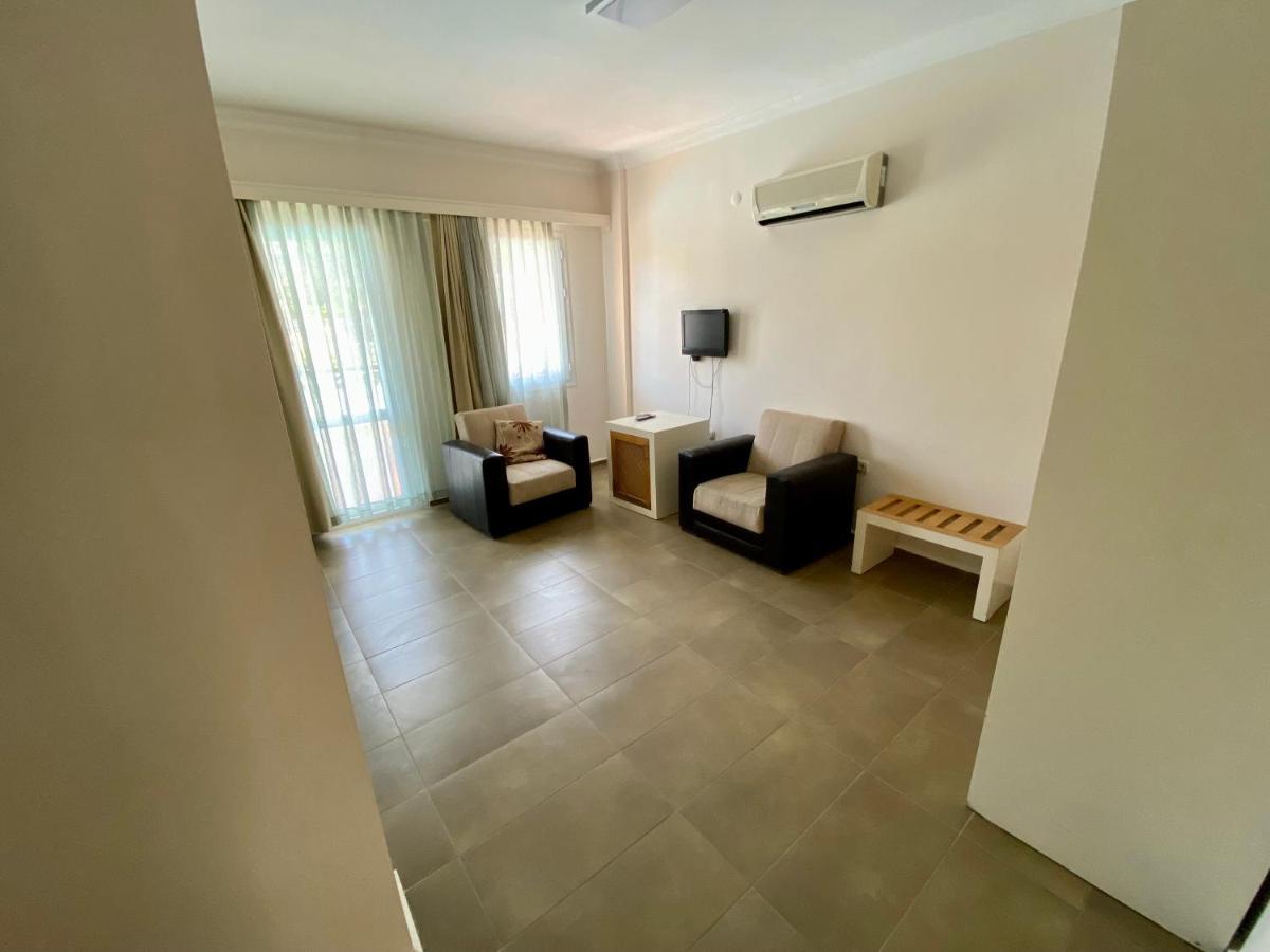 Konfor Suite Otel Cedit Εξωτερικό φωτογραφία