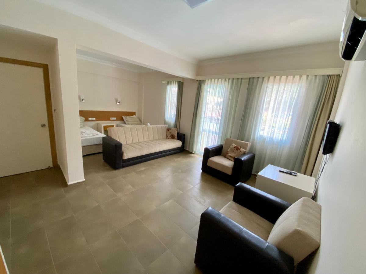 Konfor Suite Otel Cedit Εξωτερικό φωτογραφία