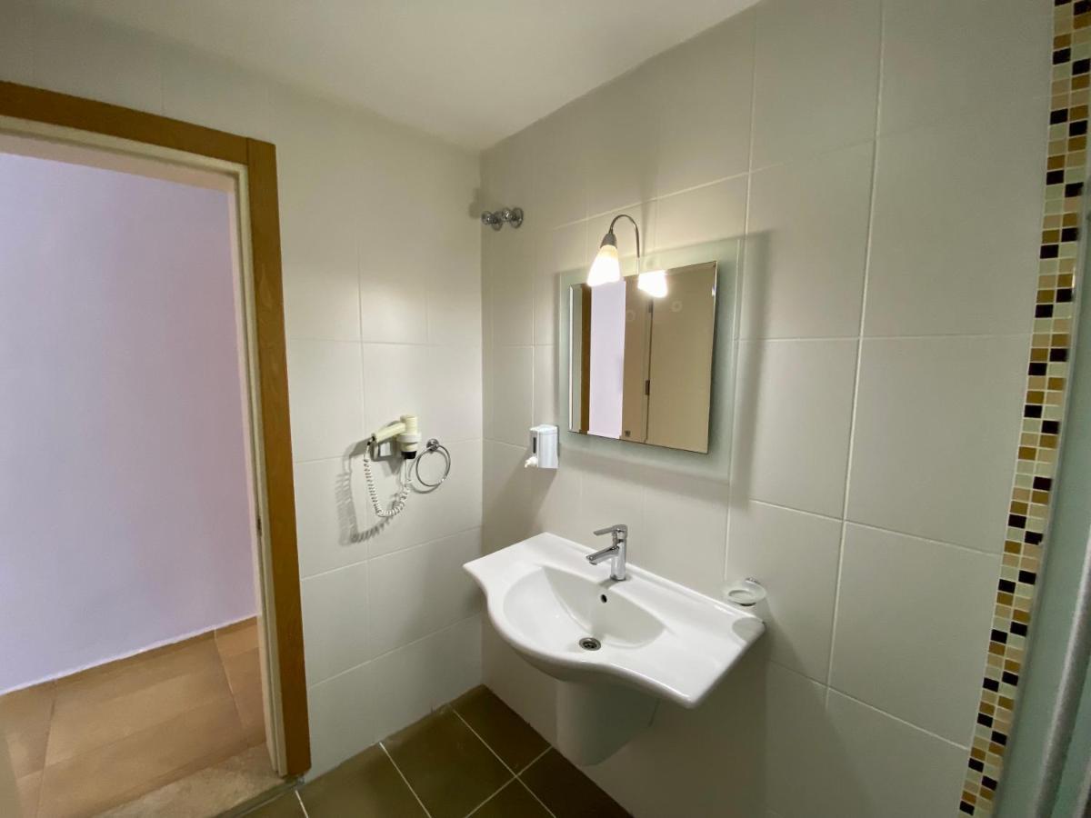 Konfor Suite Otel Cedit Εξωτερικό φωτογραφία