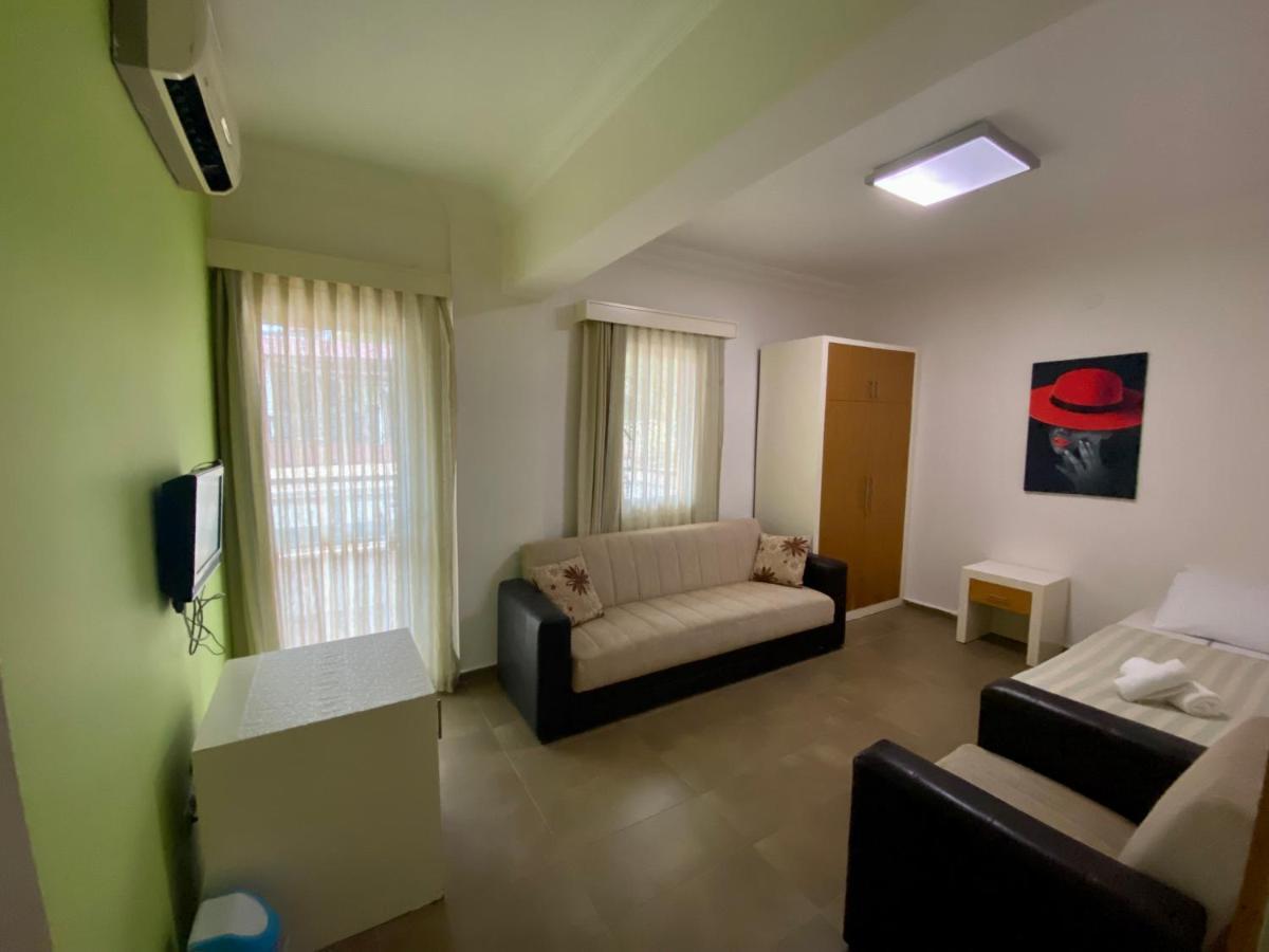 Konfor Suite Otel Cedit Εξωτερικό φωτογραφία