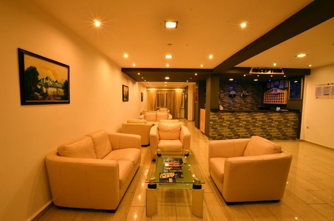 Konfor Suite Otel Cedit Εξωτερικό φωτογραφία