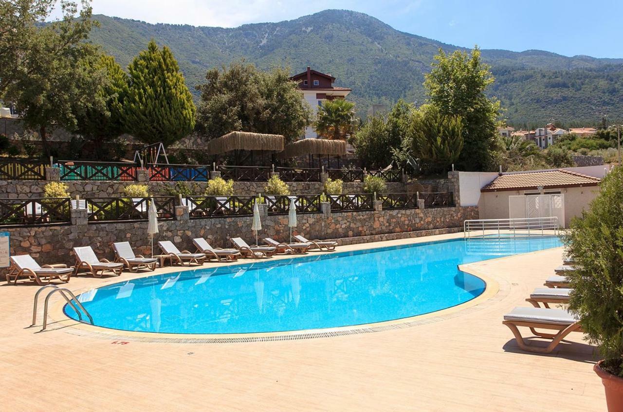 Konfor Suite Otel Cedit Εξωτερικό φωτογραφία