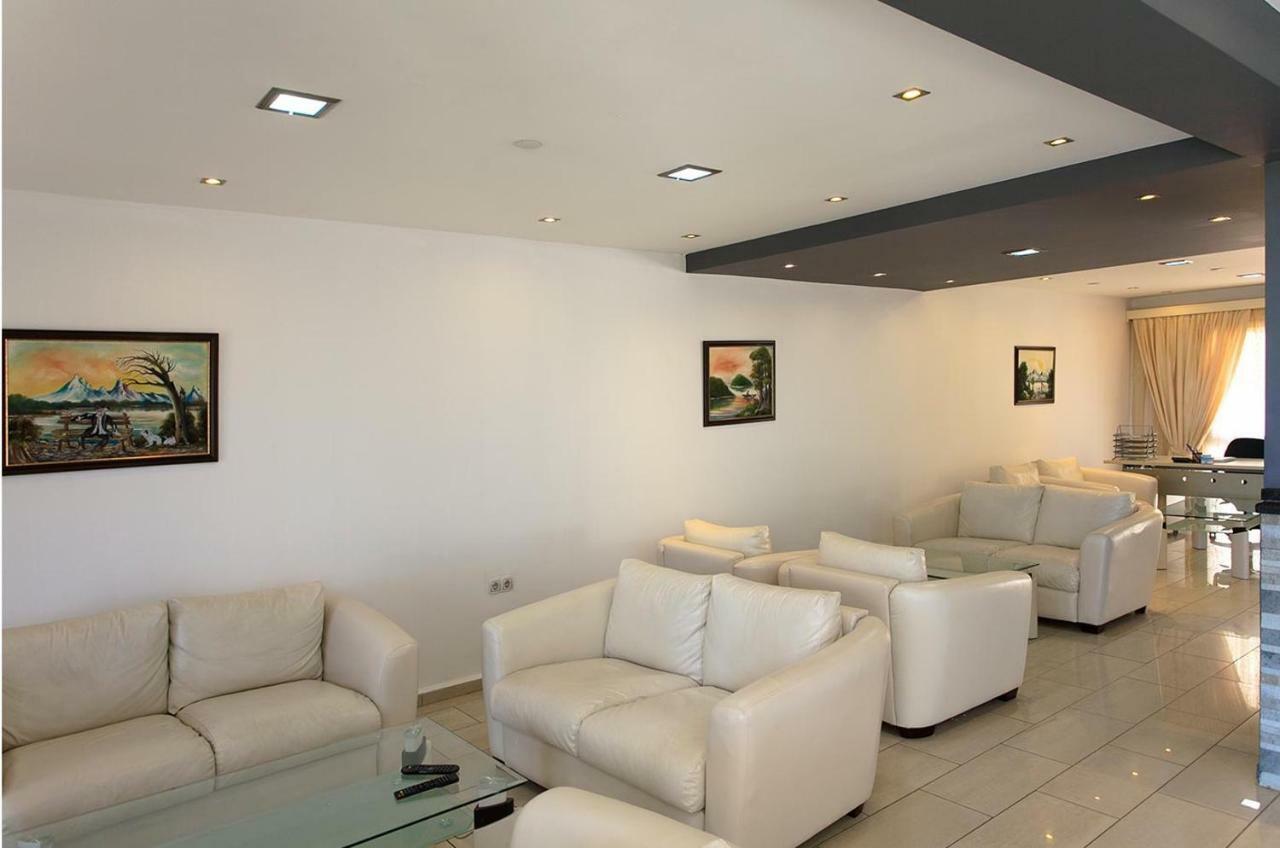 Konfor Suite Otel Cedit Εξωτερικό φωτογραφία